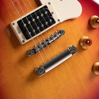 cort-action-cr-100-electric-guitar-feature-3 CORT CR100-CRS | Guitarra Eléctrica Classic Rock Cherry Red Sunbust