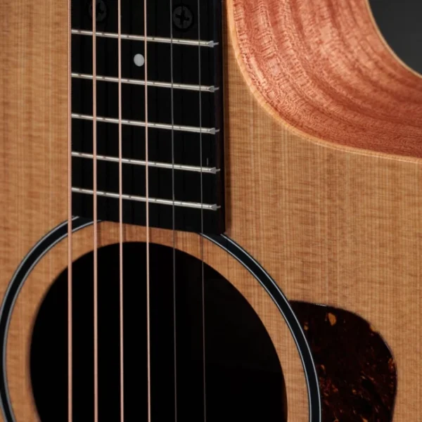 TAYLOR 14CE | Guitarra electroacústica Grand Auditorium con corte