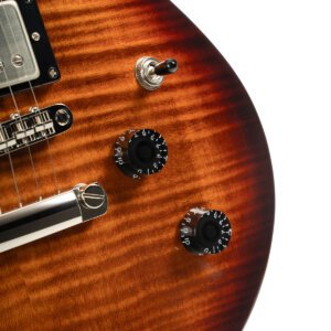 CORT M600-Tabaco Sunburst Guitarra Eléctrica