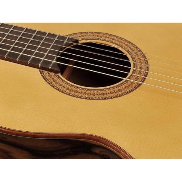 3z-cd-satin_1-650x650w Guitarra clásica de estudio con tapa de cedro