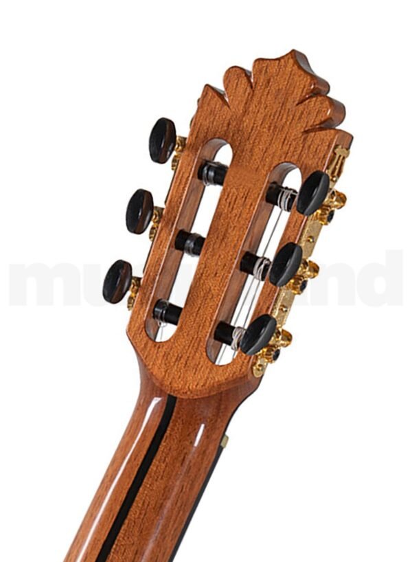 Guitarra Clásica Magistral Series F Magistral Natural (Tienda Crowne Plaza)