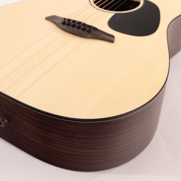 V-D-ER-A (8)__52433 Furch Violet D-ER Guitarra Electroacústica Dreadnought, abeto/palisandro, con funda.